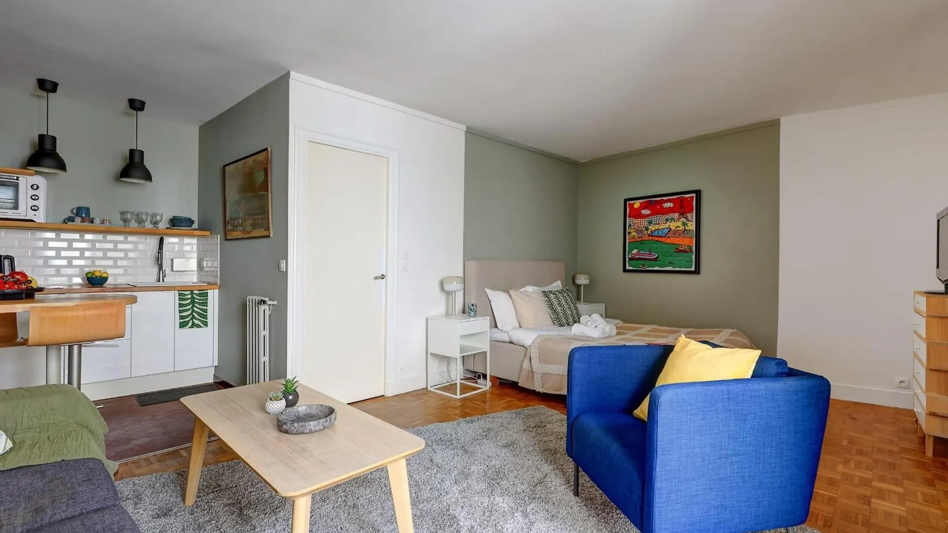 Notre Dame & La Seine With Balcony - Cityapartmentstay Paris 0*,  France