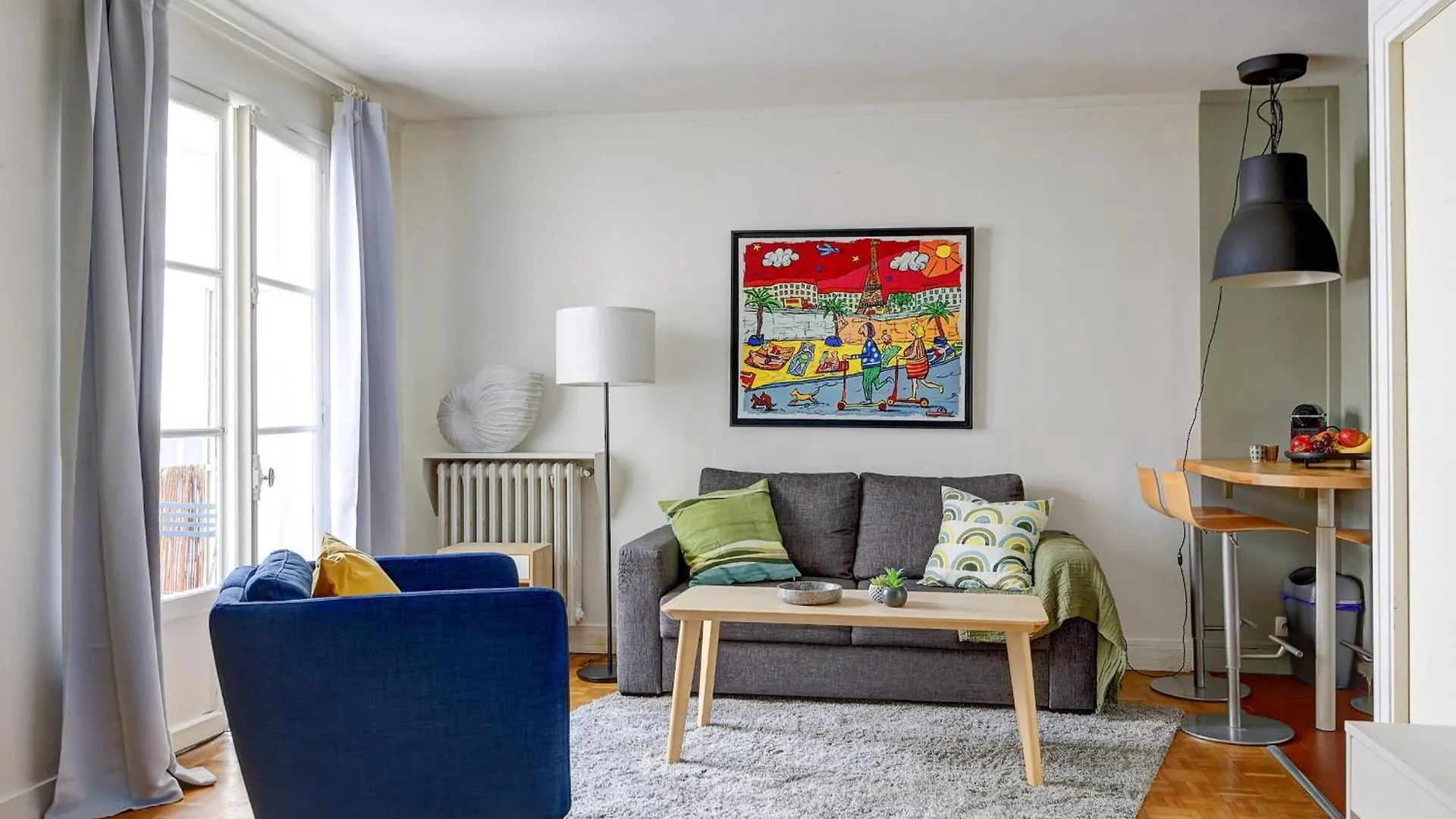 Notre Dame & La Seine With Balcony - Cityapartmentstay Paris Apartment